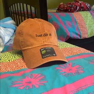 Nike Just do it collection Brown hat